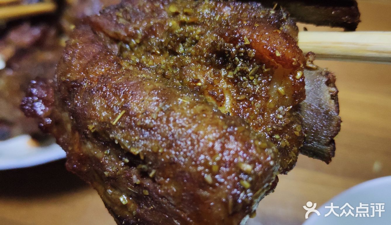 美味简单的烤羊排