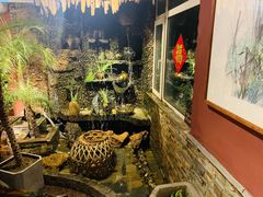 -大匠工房古船木艺术餐厅·猪肚鸡专门店(长白仙岛店)
