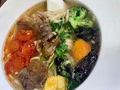 -贯一台湾牛肉面(八一七中路店)
