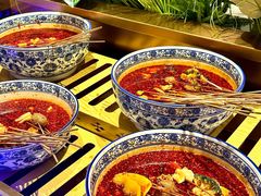 -享遇.锅姥姥牛排海鲜自助(小寨店)