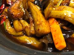 -老码头黑皮肘子锅包肉(赣水路店)