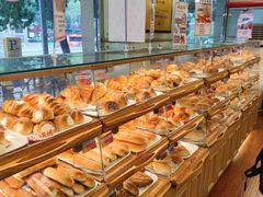 面包甜点陈列柜-新侨三宝乐面包店(崇文门店)