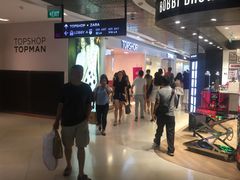 -爱雍·乌节