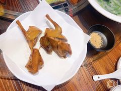 陈皮盐焗乳鸽-丰收碗·陈皮果木烧鹅·23年老字号
