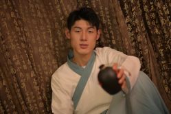 -汉仪华裳汉服馆(打浦桥店)