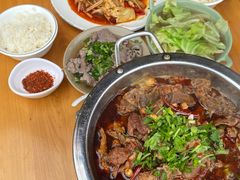 -大众跷脚牛肉馆·非遗传承单位(峨眉山店)