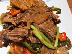 彝族手撕美人椒拌牛肉-云海肴·汽锅鸡·云南菜(高德置地店)