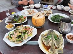 -岛中岛·海鲜大排档·万宁老字号(东澳店)