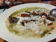 -鱼亨小鲜酸菜鱼(大信店)