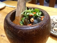 -老滇山寨•云南特色菜•地方菜•民族风情歌舞表演(金碧店)