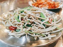 拌豆腐丝-马路牙子烧烤音乐酒馆(望京店)
