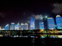 -万绿园