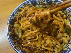 油泼炸酱扯面-肖家面馆