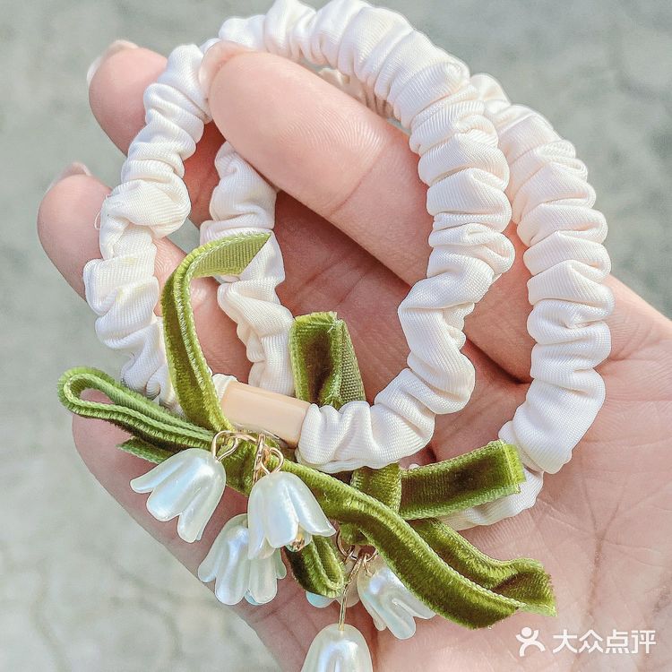 姐妹们～拿到百分茶送的茉莉发绳了没？