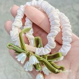 姐妹们~拿到百分茶送的茉莉发绳了没?