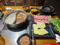 -呷哺呷哺 黄金牧场 (欢乐谷店)