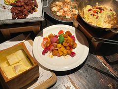 鲜果咕噜肉-绿茶餐厅(光谷世界城步行街店)