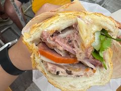 -Bánh Mì Huynh Hoa