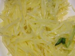 土豆丝-老昌春饼(中央大街店)
