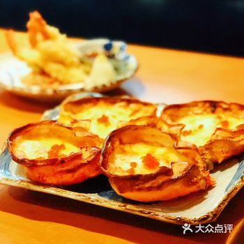 【介绍】：螃蟹含有丰富的蛋白质及微量元素，对身体有很
