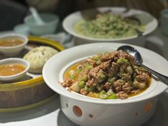 -乔家小院•非遗驴肉•本地小海鲜(滨河路店)