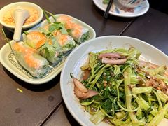 -大头虾越式风味餐厅(光明广场店)