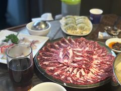 手切特级牛肉-金海阁海鲜火锅