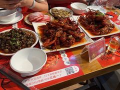 -李双猪·小龙虾·烧烤·羊肉煲(乐山店)
