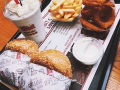-The Habit Burger Grill 哈比特汉堡(复兴soho店)
