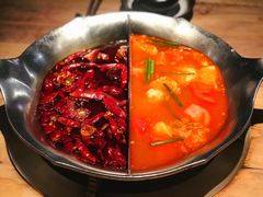 -湊湊火锅·茶憩(杭州湖滨银泰in77店)