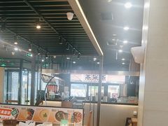 -呷哺呷哺(常营华联店)