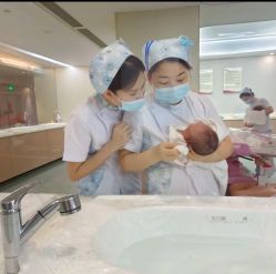 点击看大图 -宝生月子中心(民治店)