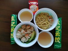 鲜虾蟹籽云吞-袁亮宏饺子云吞(侯家桥菜场店)