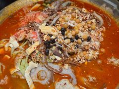 -张翻越·川渝冒菜·武汉黑鸭煲(城北万象城店)