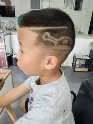 -萌宝专业儿童美发