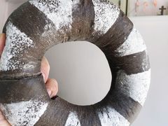 巧克力甜甜圈-芝士洋馆定制蛋糕店·低糖