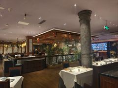 -八府香鸭·啫啫煲(华山路店)