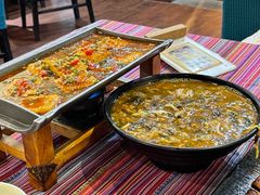 -香巴拉云南餐厅(华莱坞店)