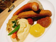-LENBACH兰巴赫西餐啤酒坊(大连东港店)