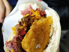 蛋黄肉夹馍-清真马乐贝腊牛肉蛋黄菜夹馍(马蓉洒金桥店)