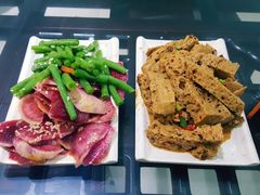 -牛壹品牛肉拉面(东风路店)