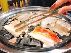 -明洞阿姨·韩式酱蟹烤肉·创意料理(三元桥店)