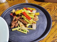 天然椒香嫩牛肉-HOME餐厅粤菜 融合菜