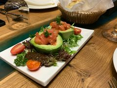 虾配牛油果-Pasha帕夏土耳其餐厅(南昌路店)