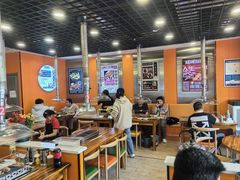 -哈尔滨小酒馆·鲜肉现穿自助烧烤(康新花园店)