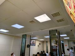-江三王记牛杂馆(总店)