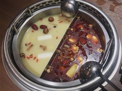 经典鸳鸯锅-快乐小羊·内蒙牛羊肉火锅(流花中心店)