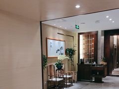 -广州中心皇冠假日酒店·百粤楼