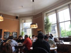 靠窗位-大象咖啡馆