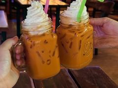 -Green Tree Rest. & Pub